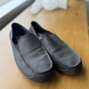 UGG Men's Black Slip-On Driving Loafers